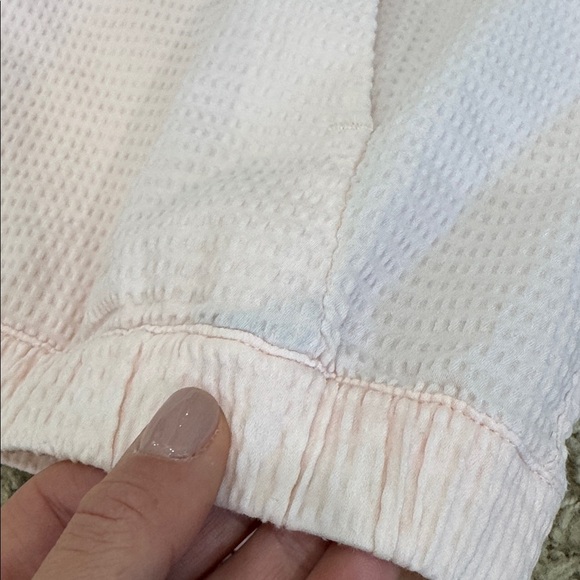 Lululemon Pack Light Pullover *Packable - Picture 16 of 16